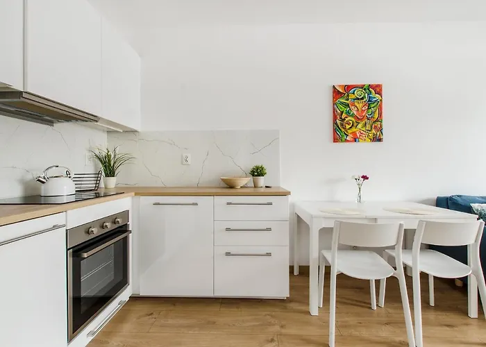 Goldaparts Gdanska * وودج